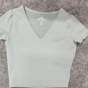 Hollister Ribbed V-Neck Crop Top - Light Green